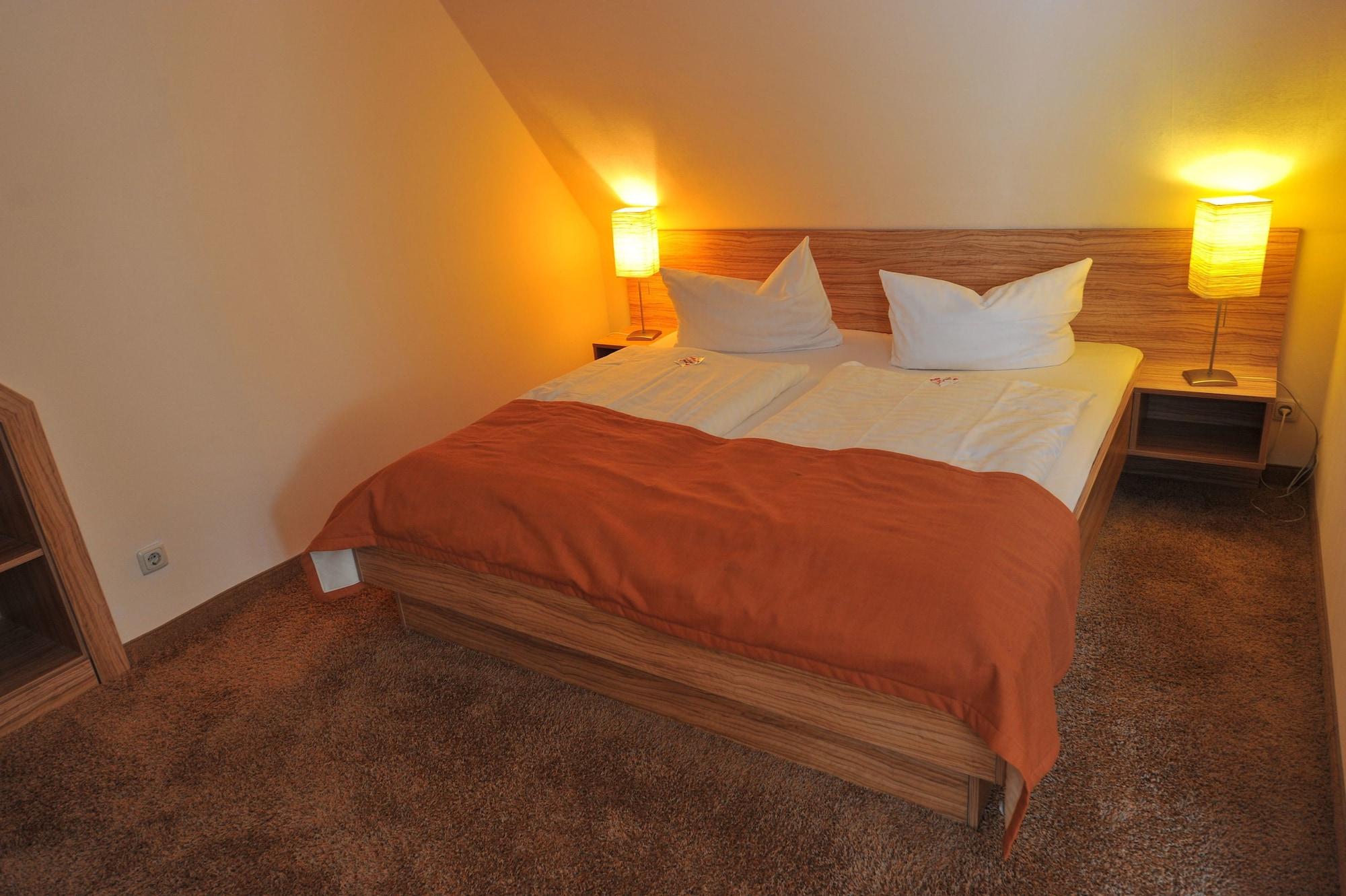 רוסטוק Hotel Am Alten Strom מראה חיצוני תמונה