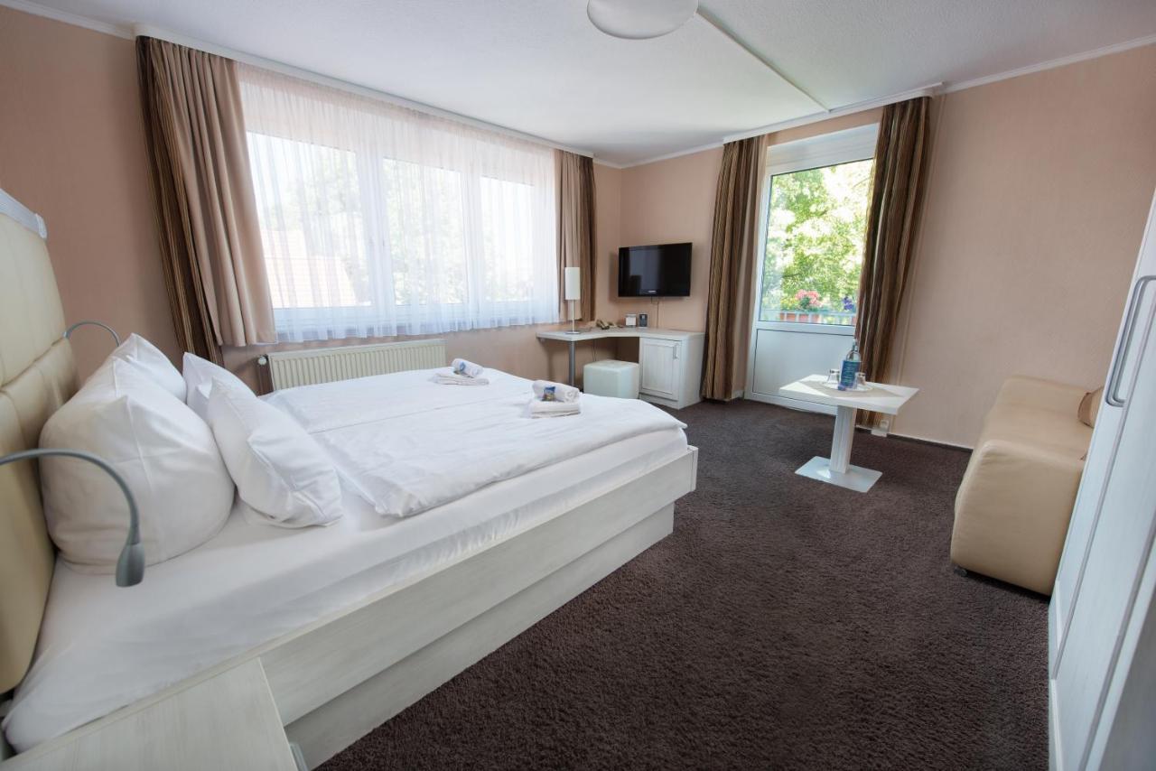 רוסטוק Hotel Am Alten Strom מראה חיצוני תמונה